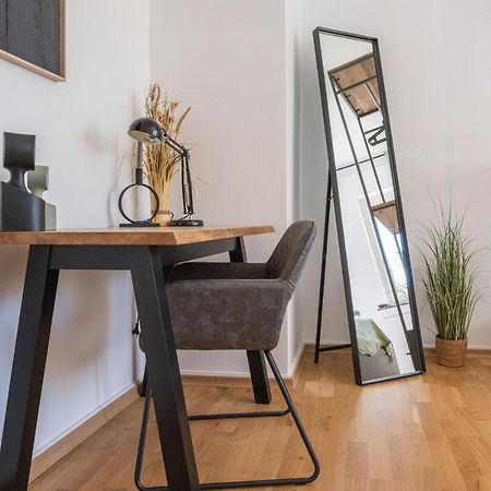 Center Dream Apartment - Netflix เครเฟลด์ ภายนอก รูปภาพ